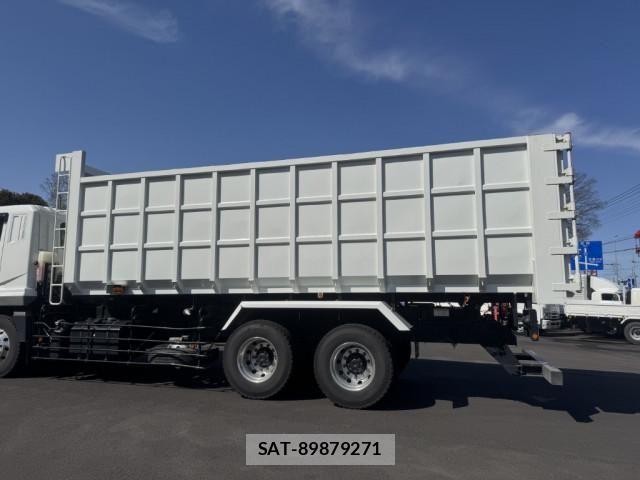 Mitsubishi GREAT 2024-06 5879946-6