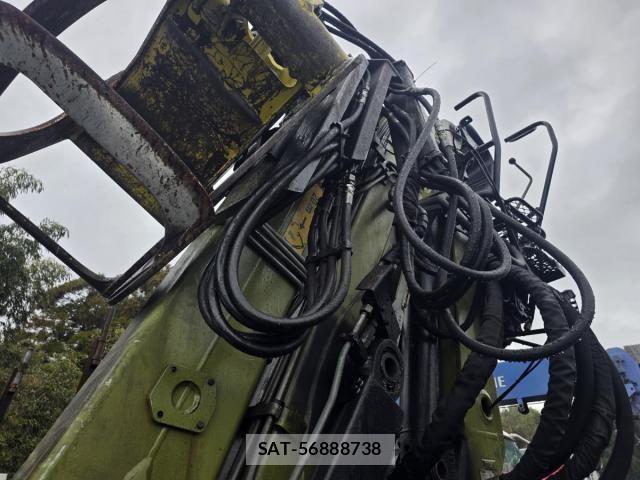 Mitsubishi GREAT 2015-02 5879955-21