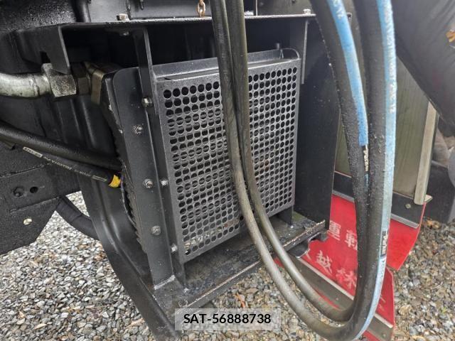 Mitsubishi GREAT 2015-02 5879955-29