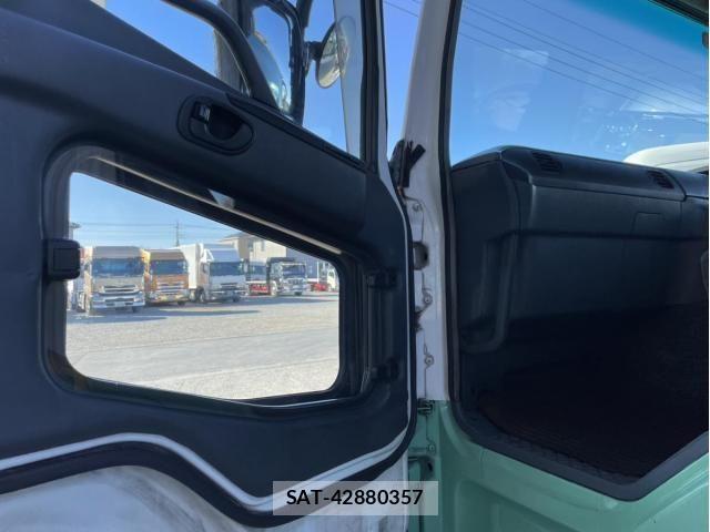 Mitsubishi GREAT 2002-03 6020043-23