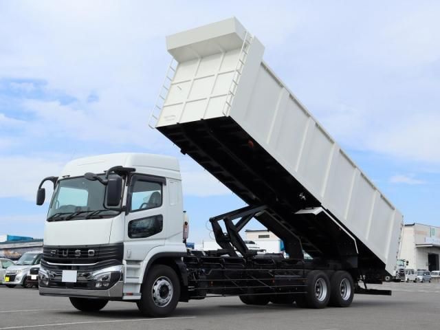 Mitsubishi GREAT 2026-01 6050662-0