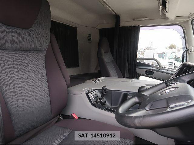 Mitsubishi GREAT 2022-06 6220020-14