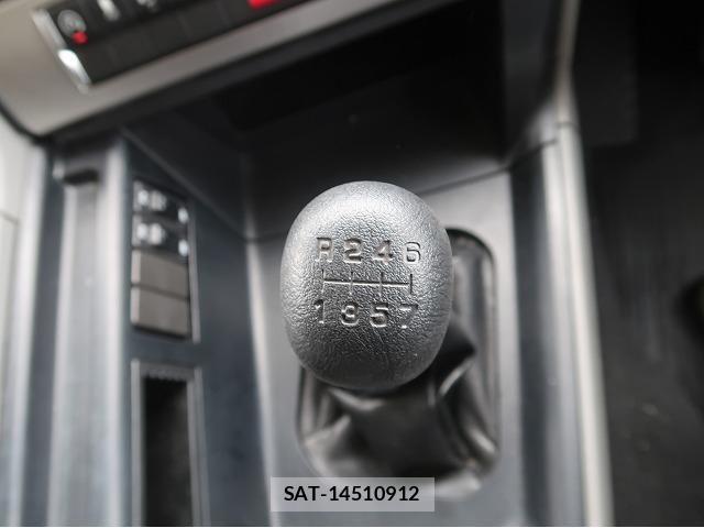 Mitsubishi GREAT 2022-06 6220020-18