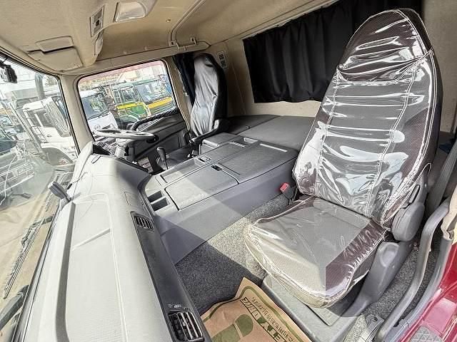 Mitsubishi GREAT 2013-04 6270314-17