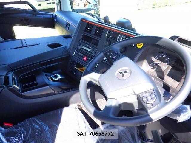 Mitsubishi GREAT 2026-01 6503901-18
