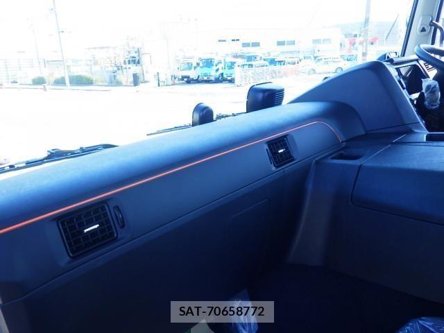 Mitsubishi GREAT 2026-01 6503901-25