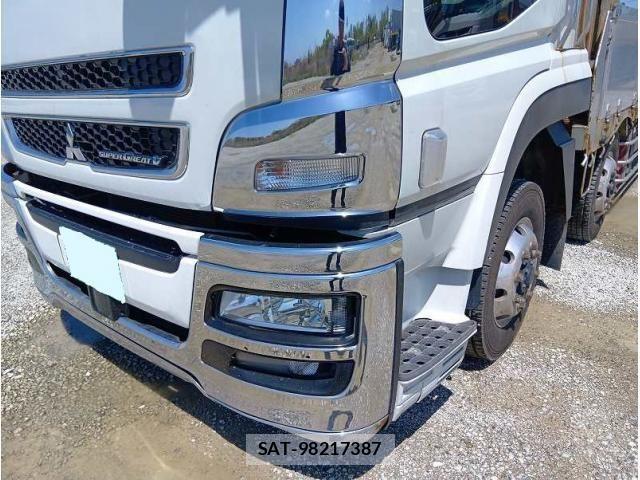Mitsubishi GREAT 2016-08 6503923-11
