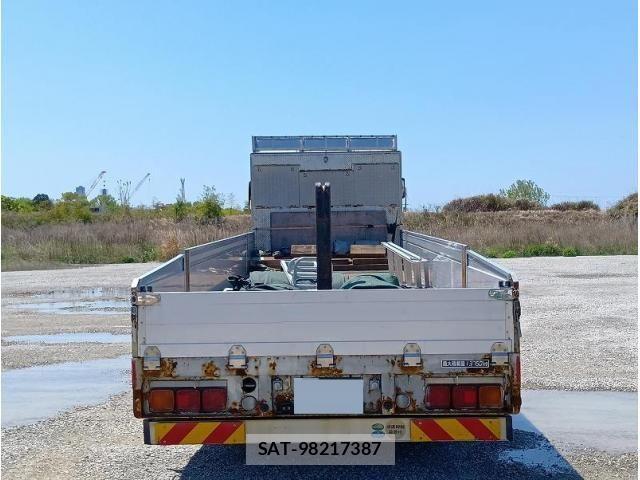 Mitsubishi GREAT 2016-08 6503923-4