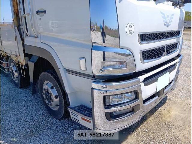 Mitsubishi GREAT 2016-08 6503923-8