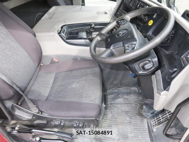 Mitsubishi GREAT 2020-05 6527729-28