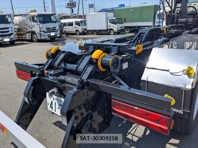 Mitsubishi GREAT 2025-12 6527716-14
