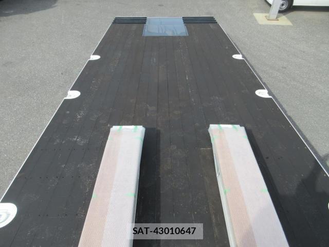 Mitsubishi GREAT 2026-01 6527725-27