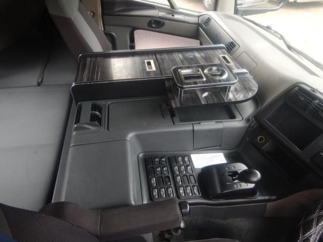 Mitsubishi GREAT 2017-06 6597137-15