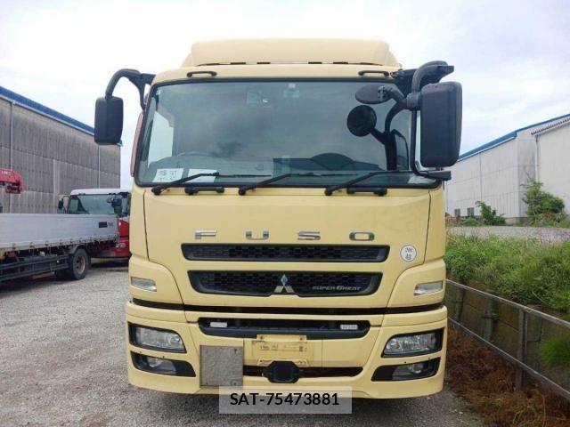 Mitsubishi GREAT 2015-02 6642653-9
