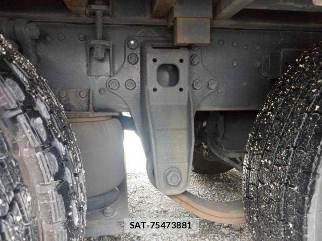 Mitsubishi GREAT 2015-02 6642653-16