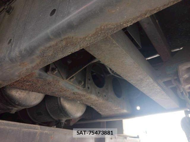 Mitsubishi GREAT 2015-02 6642653-23