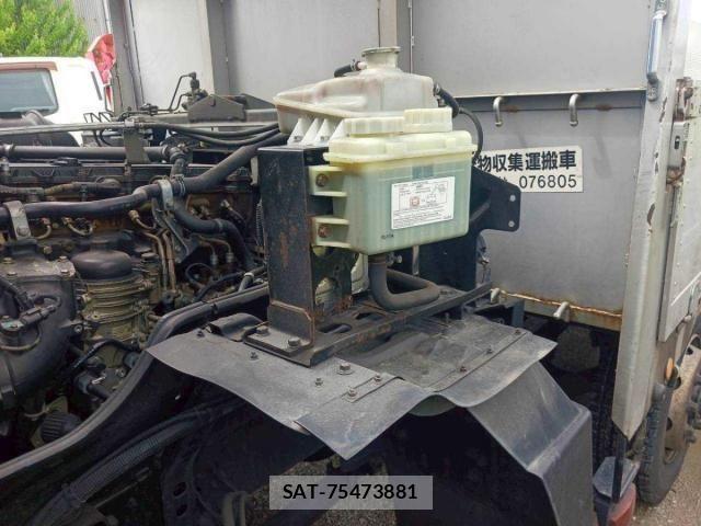 Mitsubishi GREAT 2015-02 6642653-27