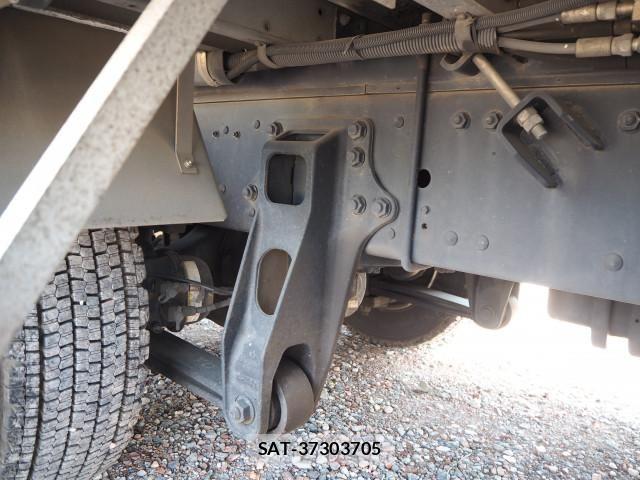 Mitsubishi GREAT 2017-11 6678302-18