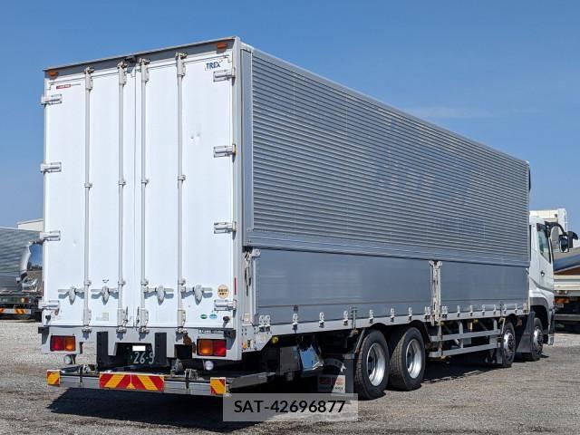 Mitsubishi GREAT 2017-03 6678301-3