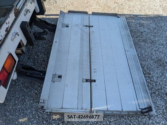 Mitsubishi GREAT 2017-03 6678301-8