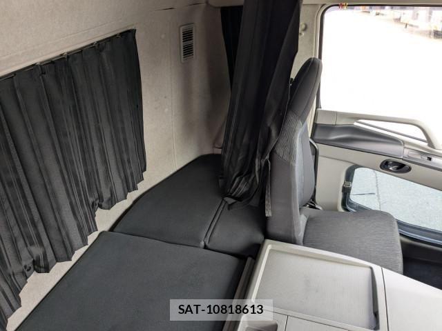 Mitsubishi GREAT 2024-03 6678292-26