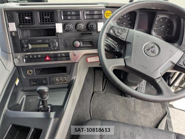 Mitsubishi GREAT 2024-03 6678292-27