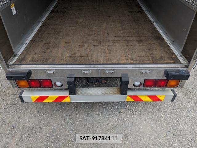 Mitsubishi GREAT 2017-08 6678307-8