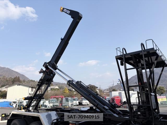 Mitsubishi GREAT 2026-01 6678283-19