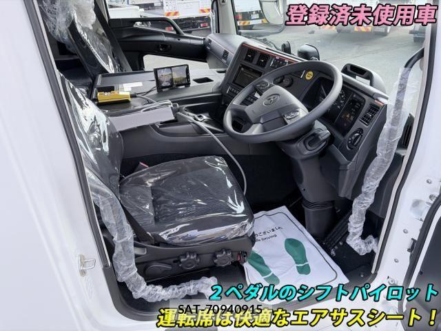 Mitsubishi GREAT 2026-01 6678283-7