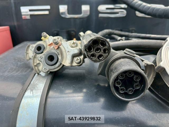 Mitsubishi GREAT 2017-08 6678304-14