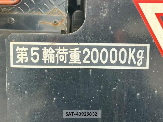 Mitsubishi GREAT 2017-08 6678304-15