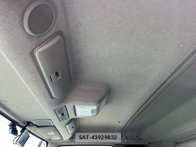 Mitsubishi GREAT 2017-08 6678304-23