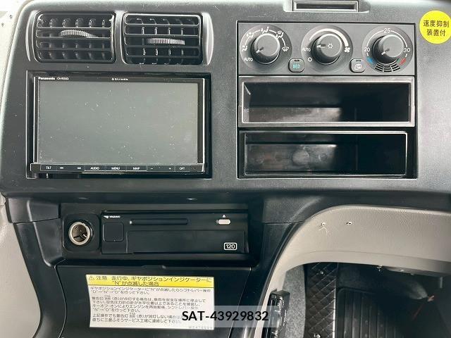 Mitsubishi GREAT 2017-08 6678304-26