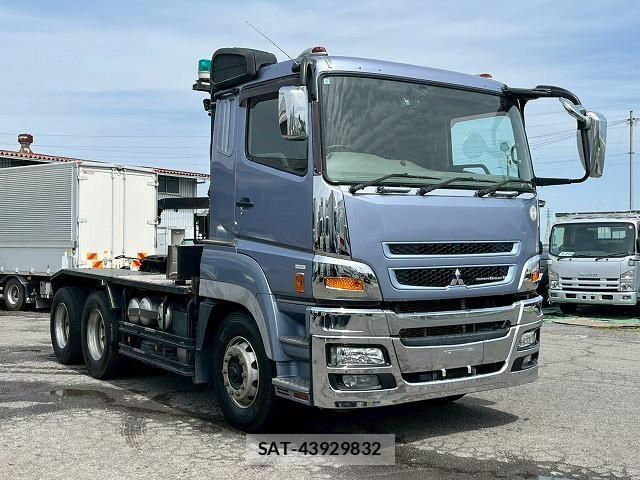 Mitsubishi GREAT 2017-08 6678304-3