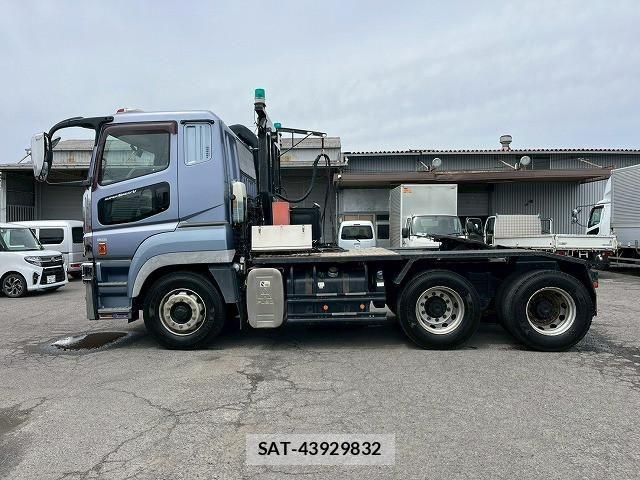 Mitsubishi GREAT 2017-08 6678304-8