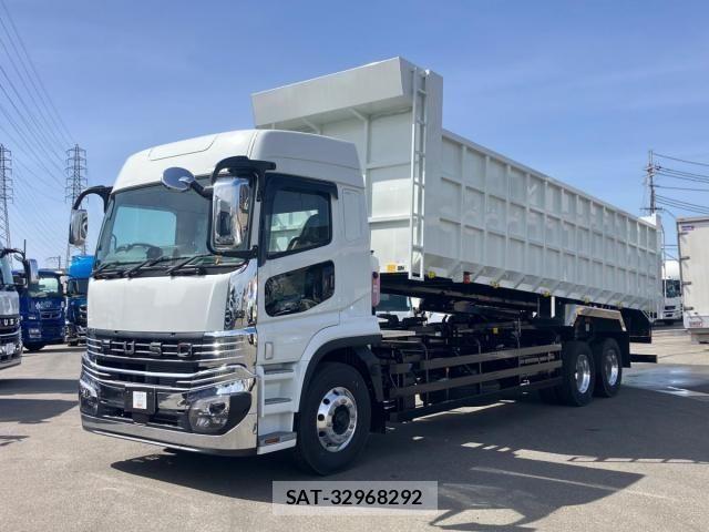 Mitsubishi GREAT 2026-01 6678280-0