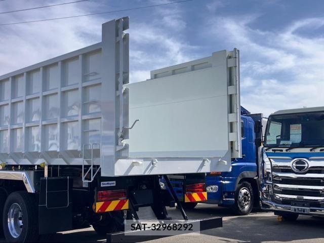 Mitsubishi GREAT 2026-01 6678280-14