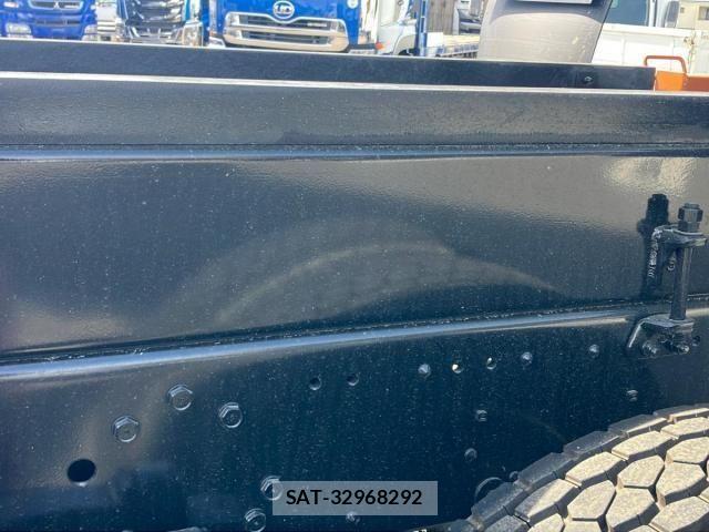 Mitsubishi GREAT 2026-01 6678280-17