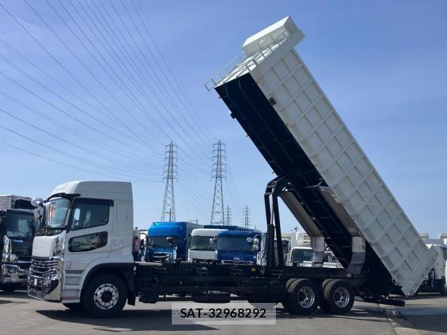 Mitsubishi GREAT 2026-01 6678280-4