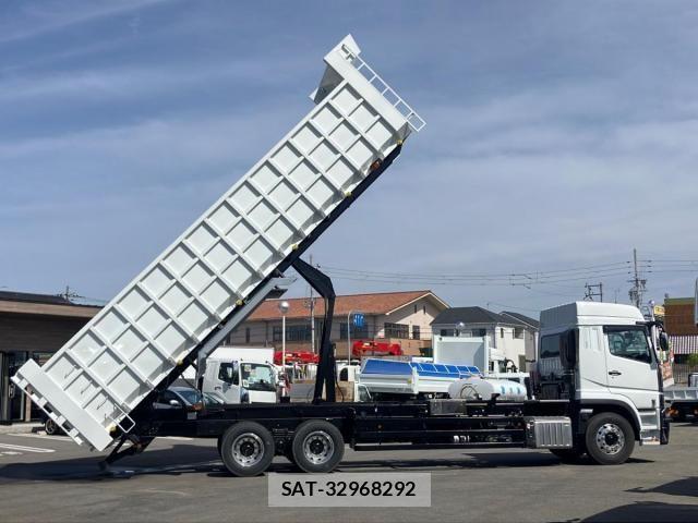 Mitsubishi GREAT 2026-01 6678280-5