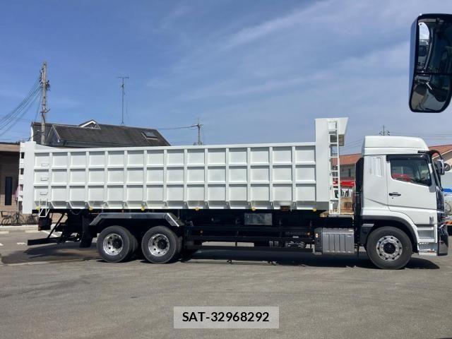 Mitsubishi GREAT 2026-01 6678280-7