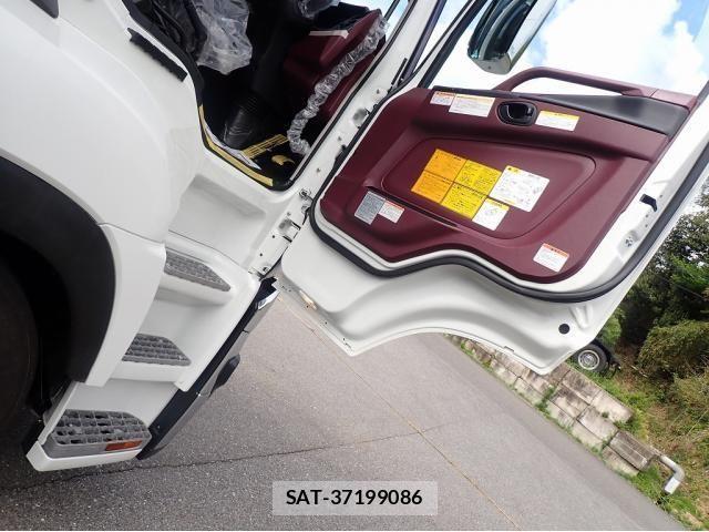 Mitsubishi GREAT 2025-12 6678286-21
