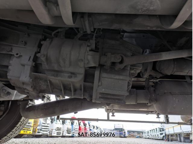 Mitsubishi GREAT 2015-07 6678297-12