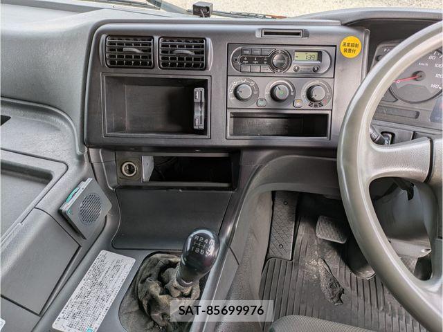 Mitsubishi GREAT 2015-07 6678297-25