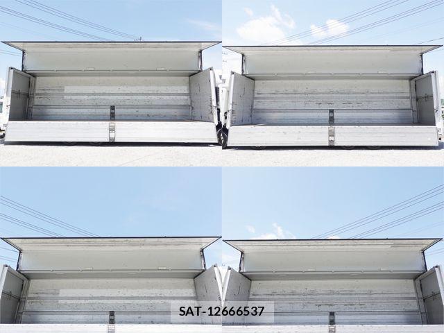 Mitsubishi GREAT 2015-07 6791676-8