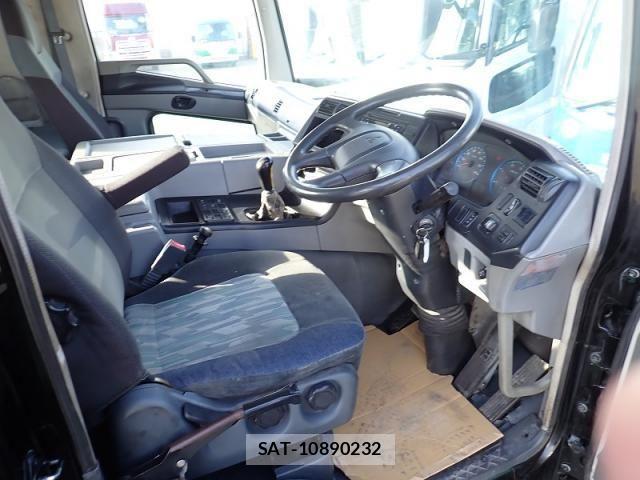 Mitsubishi GREAT 2015-06 6791672-10