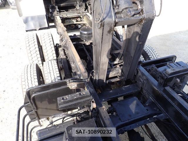Mitsubishi GREAT 2015-06 6791672-18