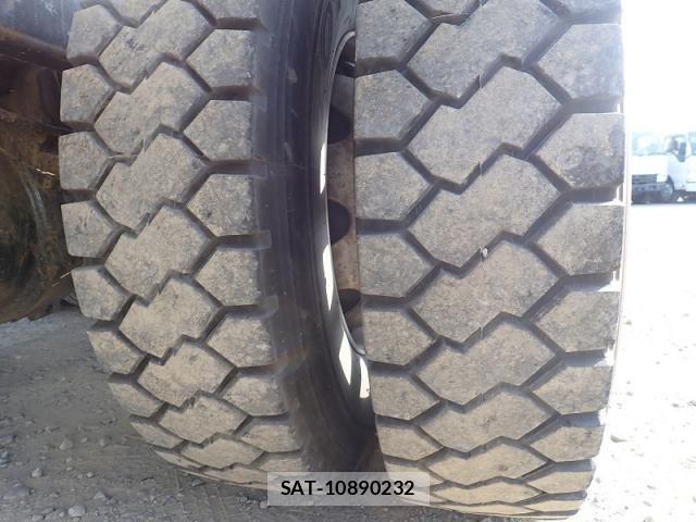 Mitsubishi GREAT 2015-06 6791672-21