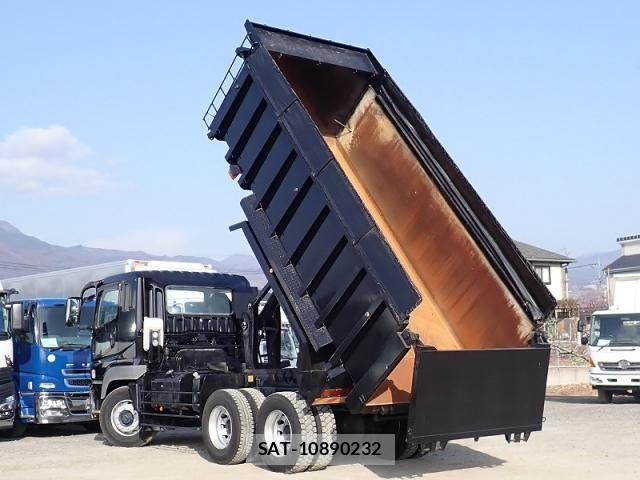 Mitsubishi GREAT 2015-06 6791672-3