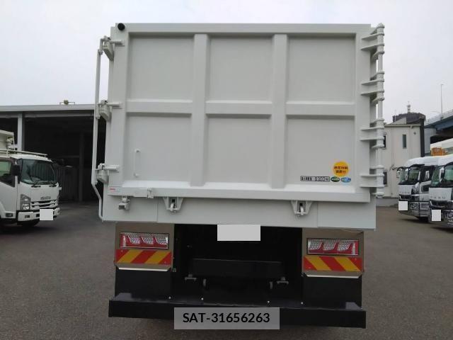 Mitsubishi GREAT 2024-09 6791670-5